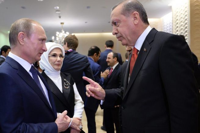 Ердоган публично се присмя на Путин дори бивши съюзници обръщат