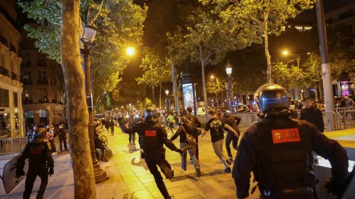 78 души са били задържани във Франция в шестата нощ