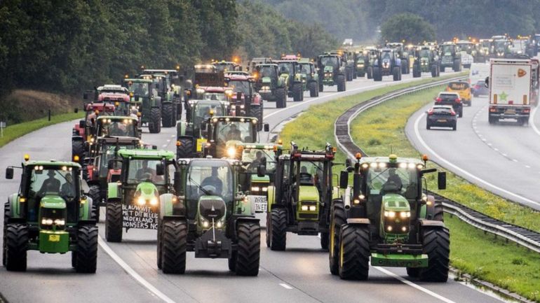 Земеделци блокираха главна магистрала в Белгия Протестът е част от