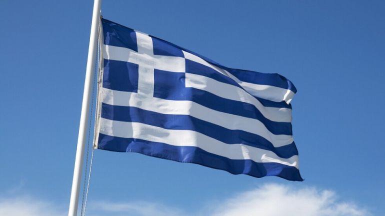 Съкрушителната победа на проведените в неделя избори в Гърция на
