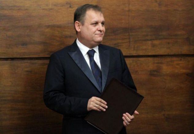 Калин Манолов*Много спорният председател на Върховния административен съд Георги Чолаков