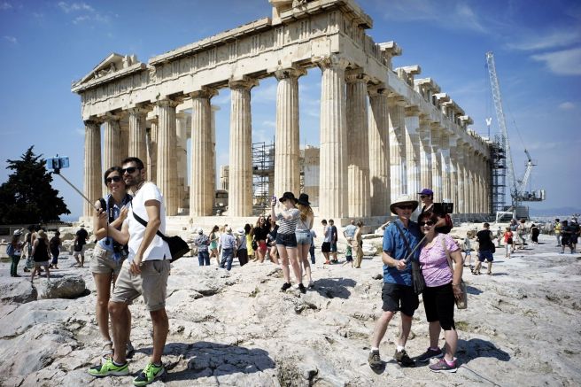 Икономиката на Гърция вероятно ще нарасне повече от очакваното тъй