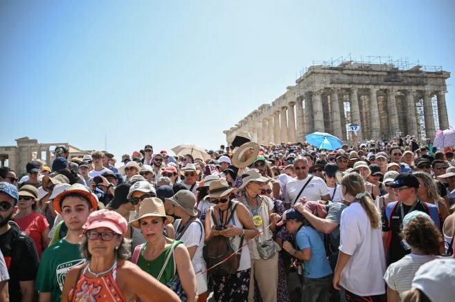 Приходите туризъм през 2023 г в Гърция възлизат на общо