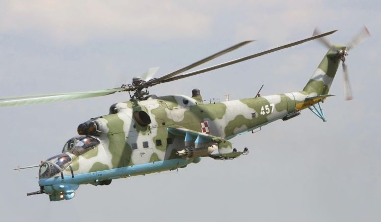 Чешката република е предала на Украйна последните си хеликоптери Ми 24 35