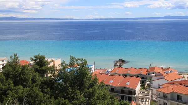 Гръцкият министър на туризма Василис Кикилиас прогнозира че тази година