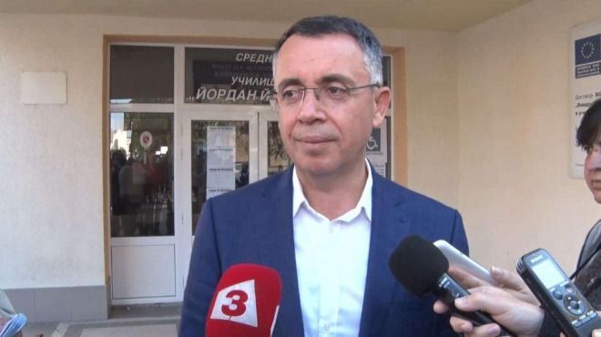 Сегашният кмет на Кърджали Хасан Азис се оттегля от поста