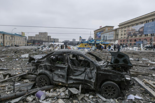 Най малко трима души са загинали при руски удари по украинския
