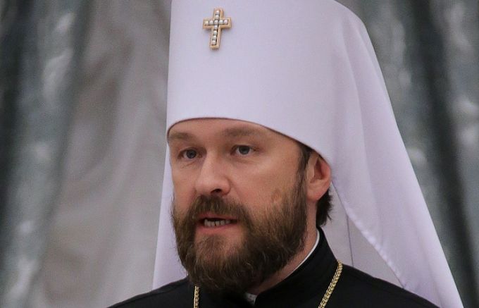 Влиятелният руски митрополит Иларион Алфеев е отменил изненадващо посещението си
