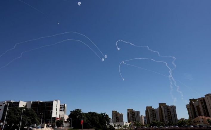 Израелската система за противоракетна отбрана е прихванала ракета изстреляна от