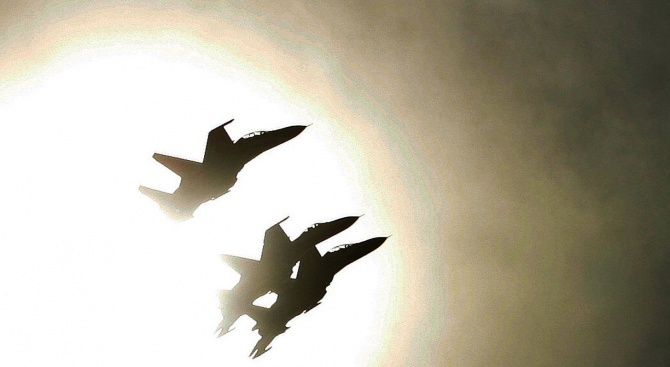 Германски и британски изтребители прихванаха три руски разузнавателни самолета в