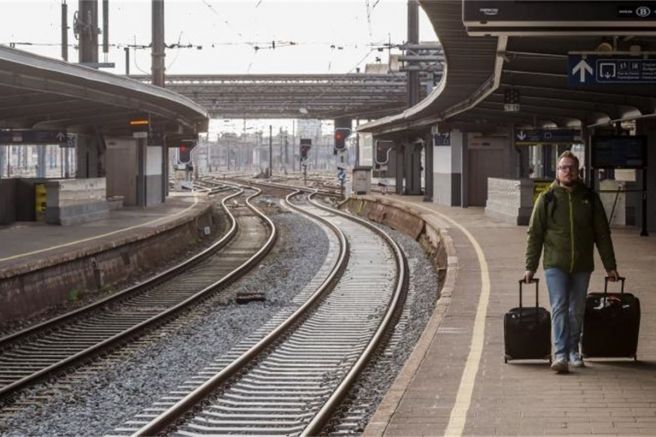 Тридневна стачка на железопътните работници в Белгия предизвиква хаос в