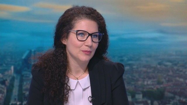 Вицепремиерът Калина Константинова обяви че е поискала оставката на цялото