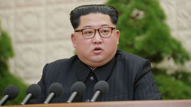 Севернокорейският лидер Ким Чен ун призова за укрепване на военноморските сили