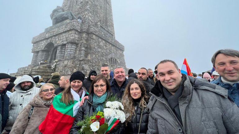 Поклон пред подвига на българските опълченци и на всички герои