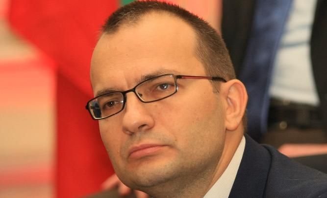 Депутатът от ПП ДБ Мартин Димитров настоява до края на