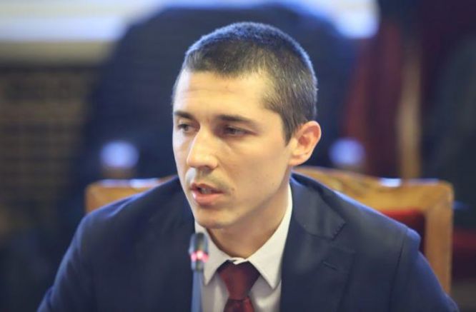 Ако е необходимо, Асен Василев ще бъде поканен в комисията.