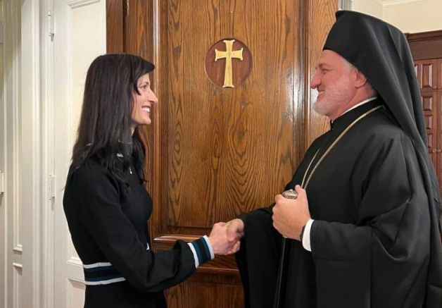 Мария Габриел и архиепископ Елпидофор