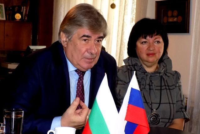 Посланик Макаров е обичан гост в СБЖ