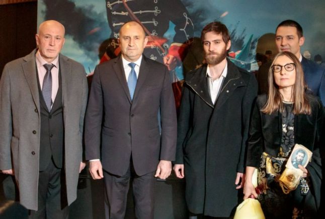 Президентът Радев - гост на премиерата, снимката е публикувана на фейсбук страницата на филма