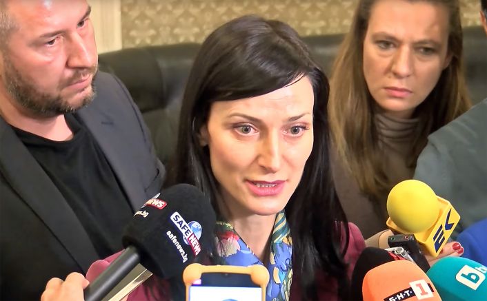 Вицепремиерът Мария Габриел отказа да заяви дали иска да задържи