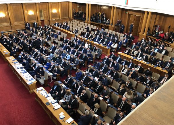 Парламентът започна да обсъжда на първо четене актуализацията на държавния