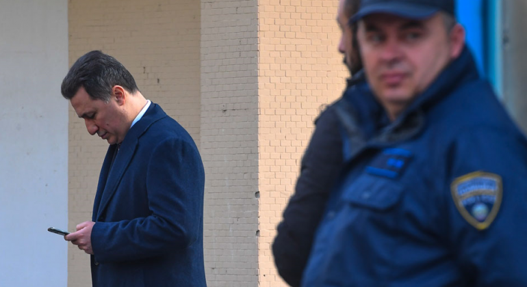 Бившият македонски премиер Никола Груевски е осъден на 7 години