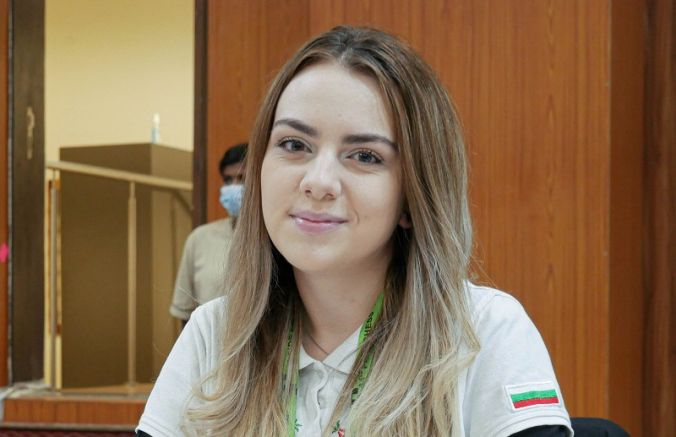 Шахматистката Нургюл Салимова се прибра в България. За това съобщи