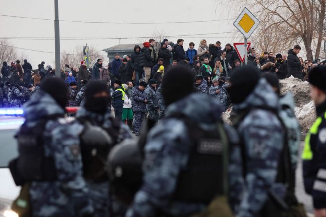 Руската полиция е задържала най малко 45 души в цялата страна