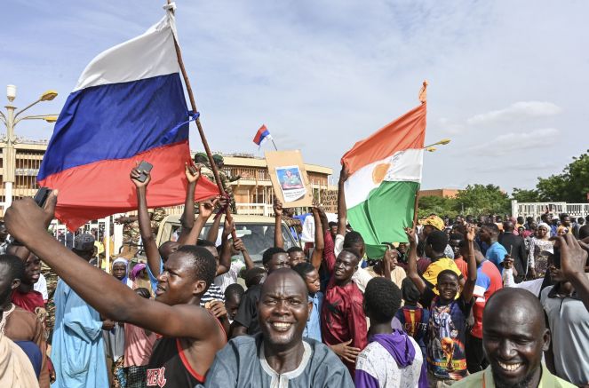 Русия предупреди че военната намеса в Нигер ще доведе до