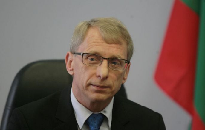 Премиерът Николай Денков призова министрите да заработят максимално експедитивно Трябва да