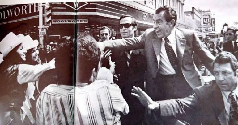 Никсън при втората си кампания за президент. Източник: Life Magazine