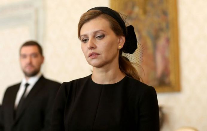 Съпругата на украинския президент Володимир Зеленски – Олена отклони покана