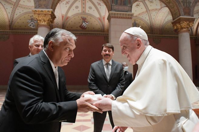 Папа Франциск е поискал среща с руския президент Владимир Путин