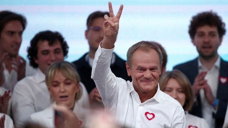Либералната опозиция в Полша е на път да спечели парламентарно