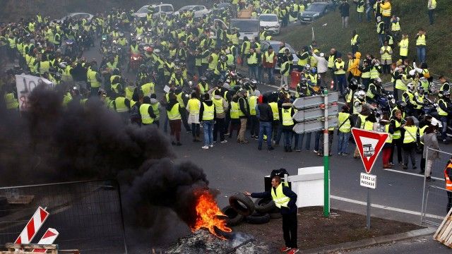Не стихват протестите срещу пенсионната реформа във Франция И тази