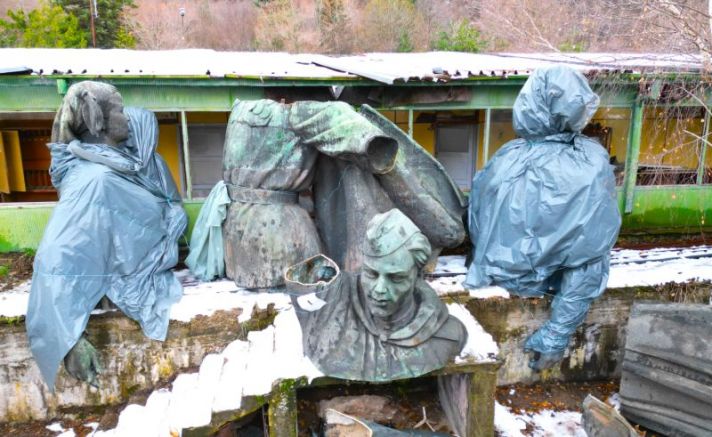 Софийското село Лозен се превърна в символичен гроб за паметника