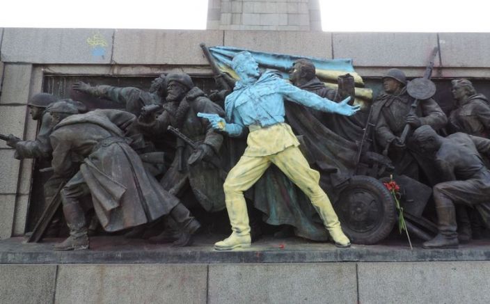 Евлоги Станчев*Еуфорията около демонтирането на Паметника на съветската армия в