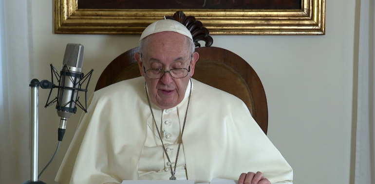 Папа Франциск беше изписан от болницата тази сутрин девет дни