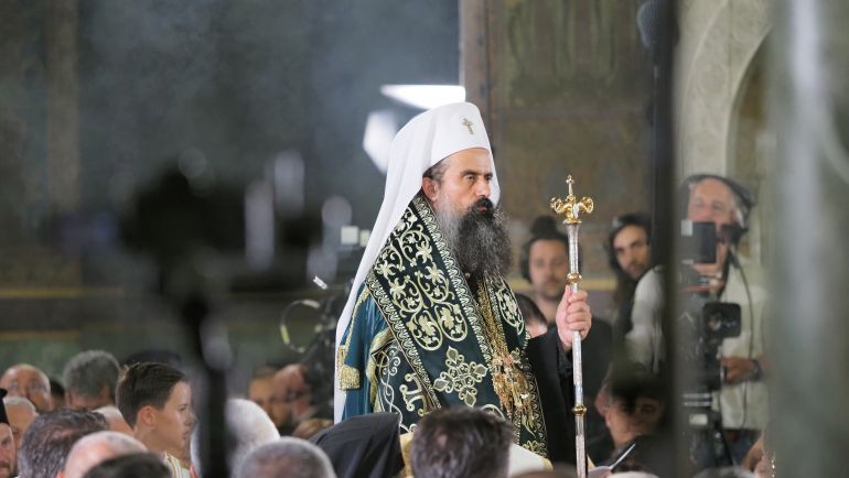 Българската православна църква, която традиционно е близка до Русия, избра