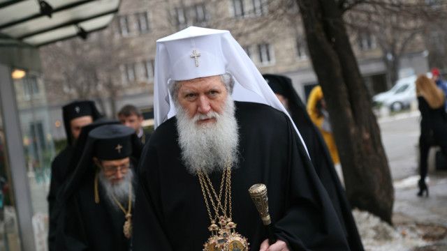 Западно и средноевропейският митрополит Антоний е поканен да отслужи Светата
