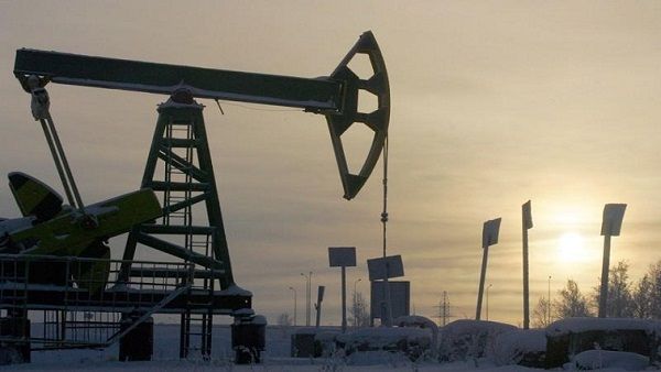 Цените на петрола падат, тъй като се очаква Русия и