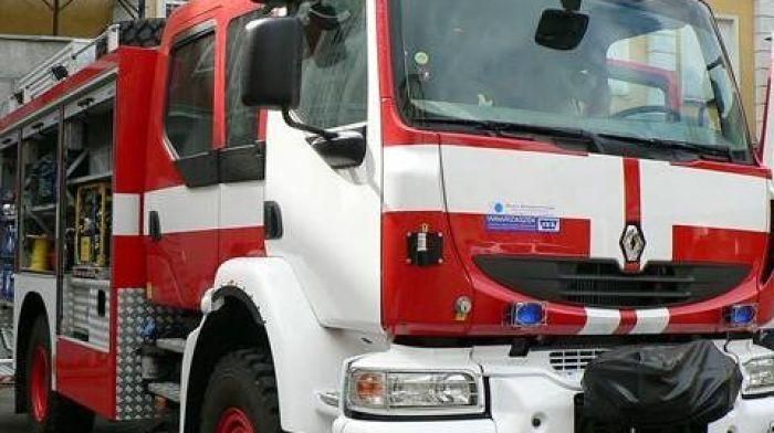 Пожар гори в двора на завод Арсенал в Казанлък предаде