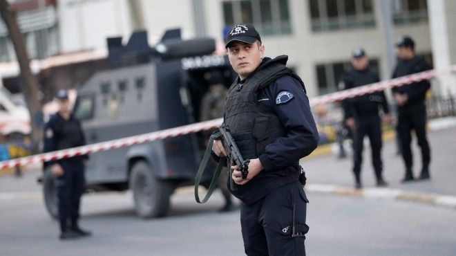 Турската полиция е арестувала 7 души по подозрение че са