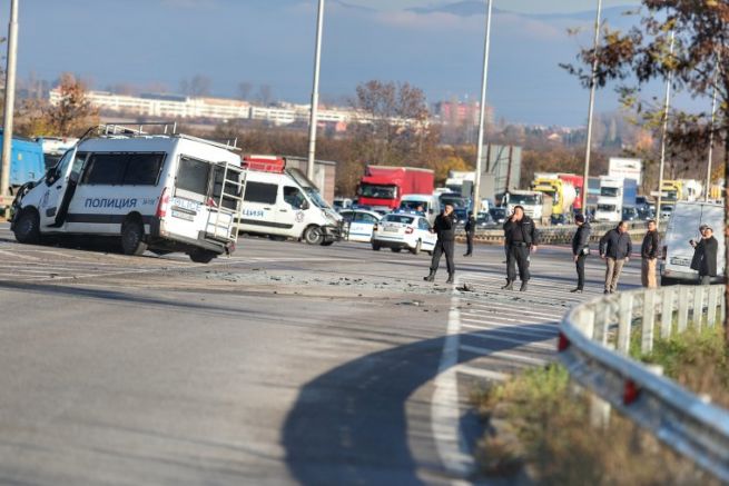 Преследване и гонка с полицията в района на летище София