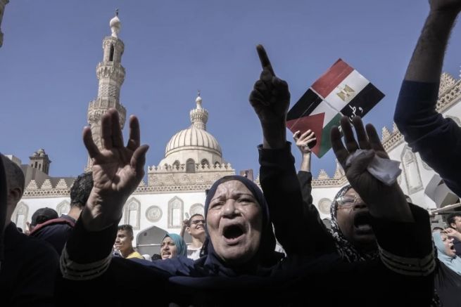 Американците от арабски и мюсюлмански произход и техните съюзници критикуват