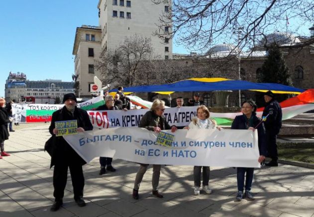 Участниците в мълчаливия протест, снимки: Faktor.bg