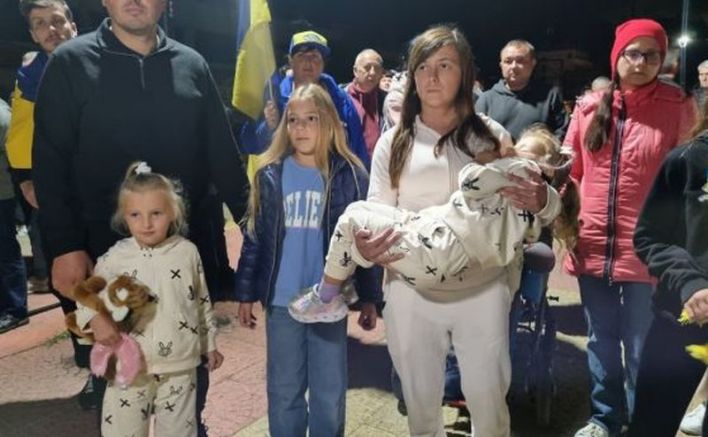 Стотици украинци настанени в хотелски бази в Слънчев бряг излязоха