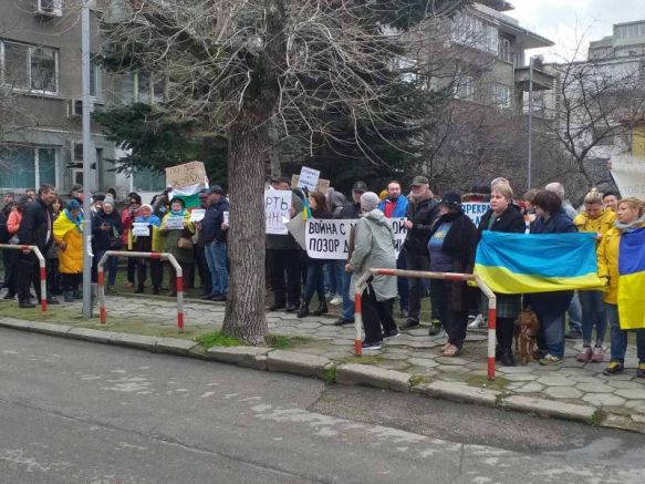 Украинската диаспора във Варна излезе на протест срещу военните действия