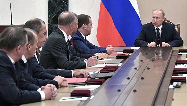 Най-високопоставените лидери на Русия остават в столичния регион, на работните