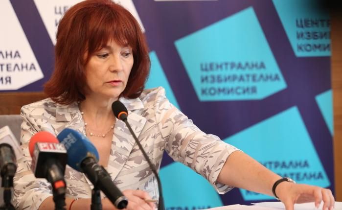 Росица Матева, говорител на Централната избирателна комисия, призова членовете на